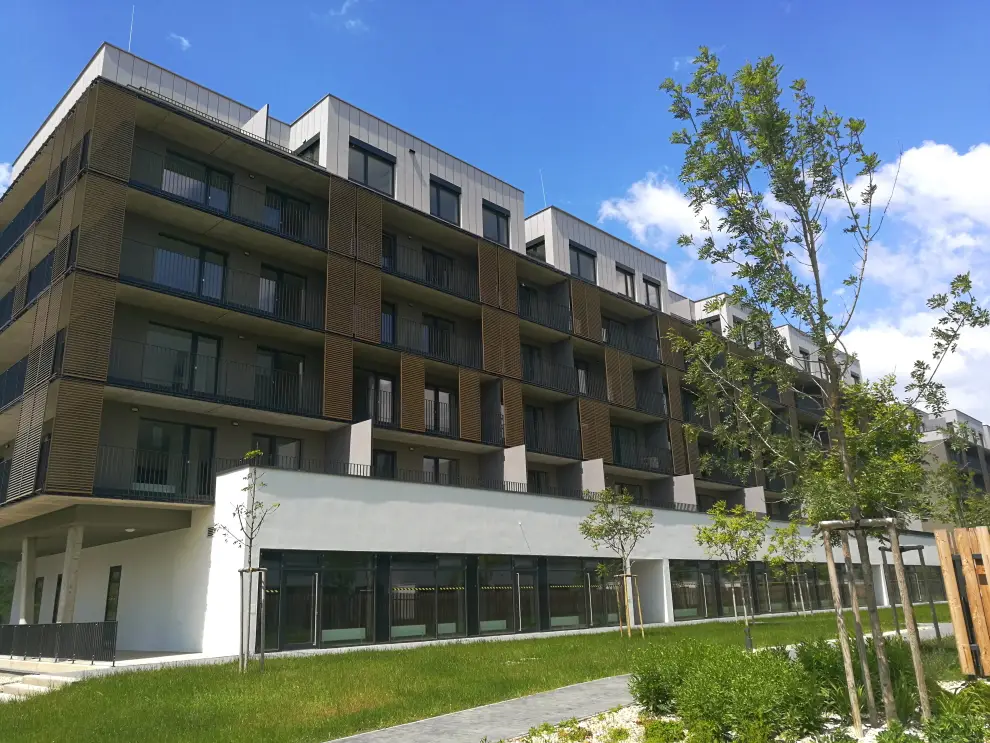 Na predaj 1 izbový byt s terasou v novostavbe Slnečnice – zóna Viladomy