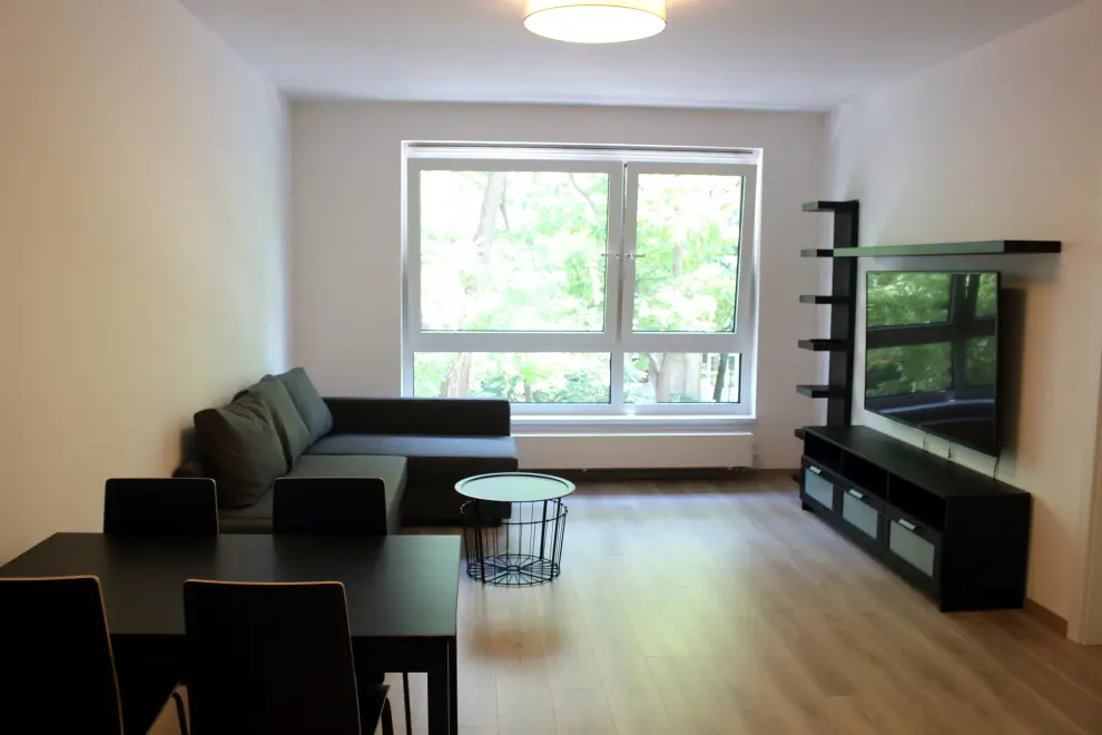 Na prenájom moderný 2-izbový byt v novostavbe Stein na Blumentálskej ul. v Starom meste – Bratislava