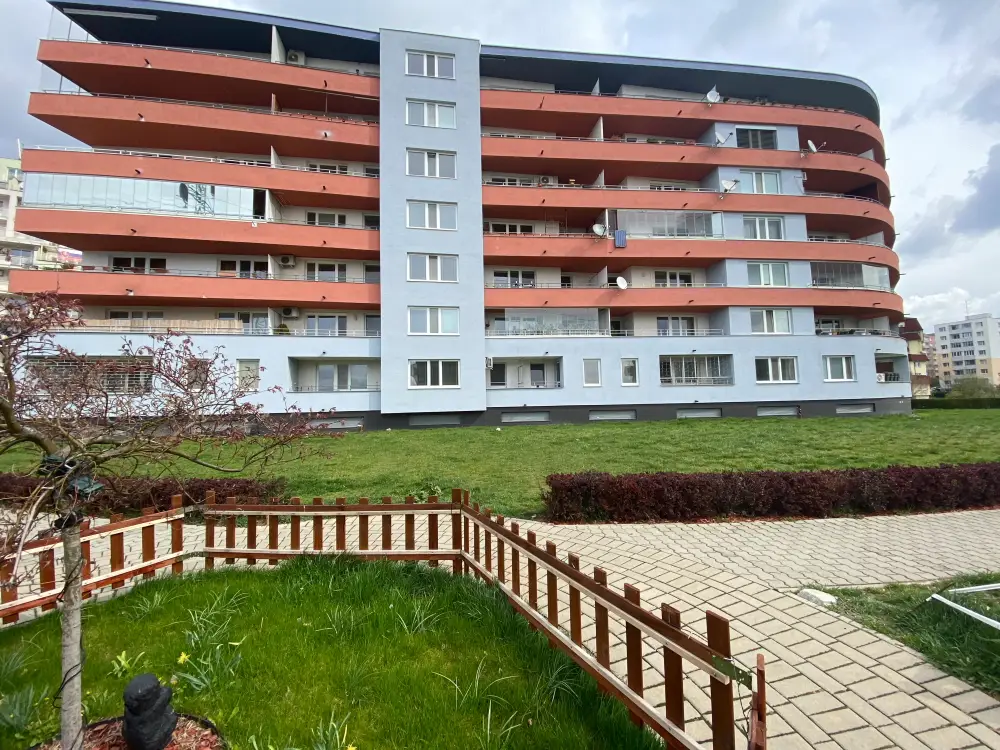 Na predaj 3 izbový byt na Kresánkovej ulici s parkovaním