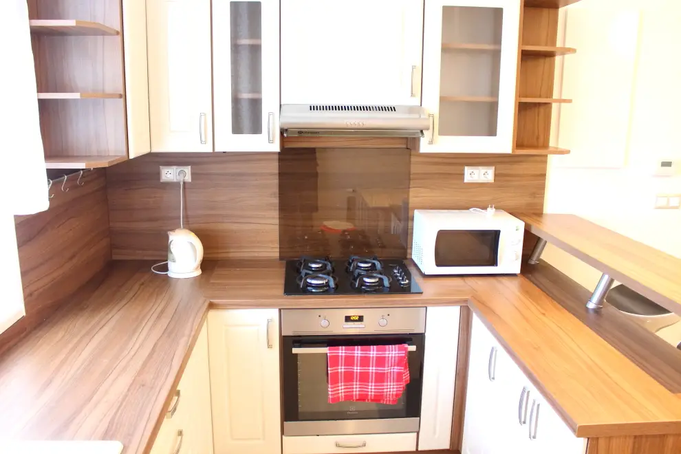 Na predaj zrekonštruovaný 2 izbový byt na Budyšínskej ulici v Novom Meste – Bratislava