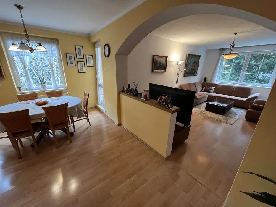 Na predaj 3 izbový byt s garážou – Kramáre