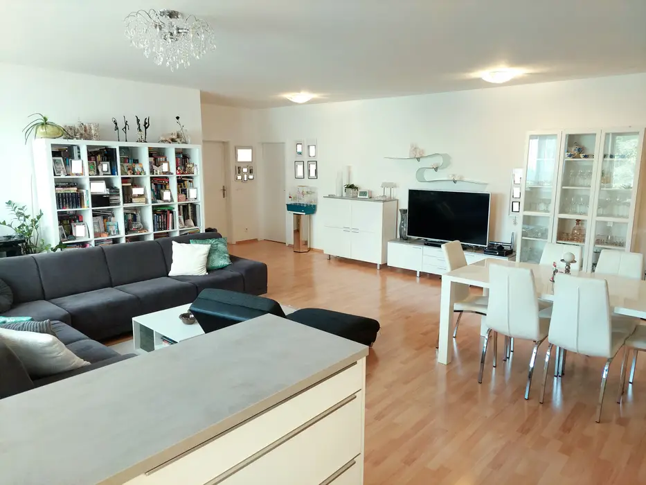 Veľkometrážny 4i byt, 128 m², 2x parkovacie státie