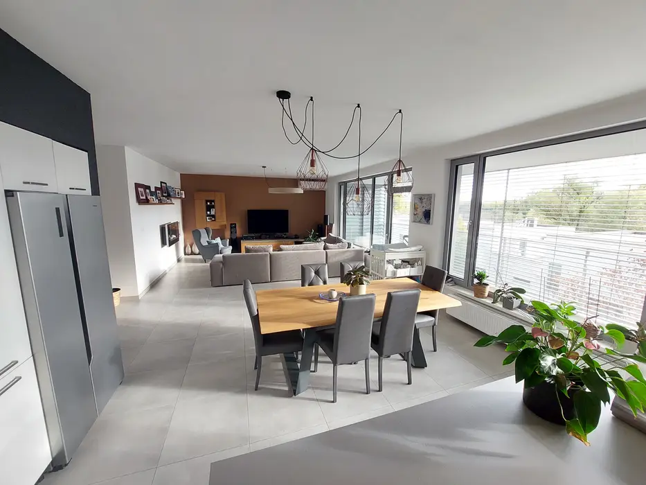 Na prenájom 4 izbový byt v obľúbenom projekte Karloveské rameno