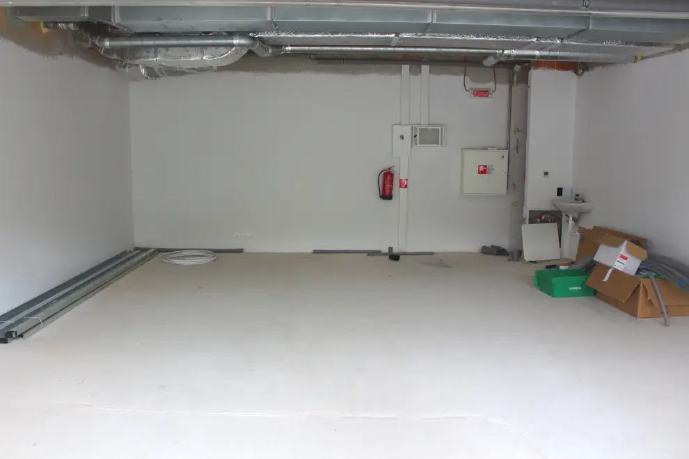 Na prenájom obchodný priestor v novostavbe na Úderníckej ulici v Petržalke – Bratislava