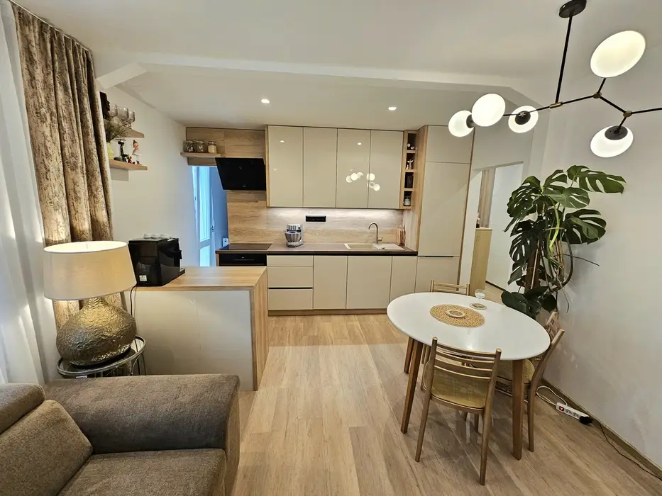 Na predaj 1,5-izbový byt po rekonštrukcii na Sklenárovej ulici v Ružinove