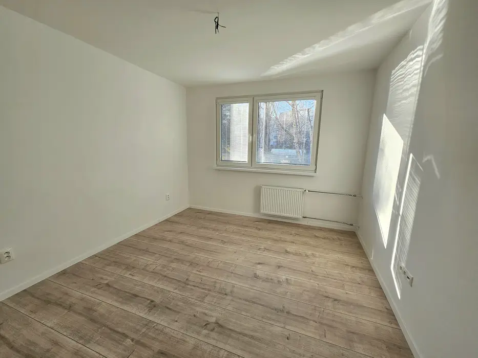 Na predaj 2-izbový byt s balkónom v Dúbravke