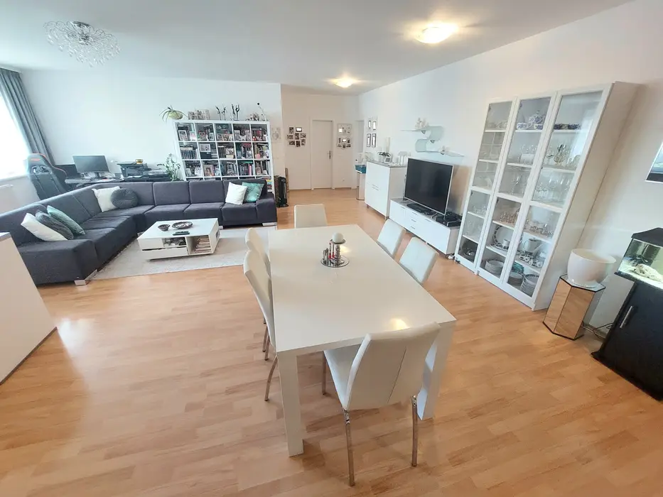 Veľkometrážny 4i byt, 128 m², 2x parkovacie státie