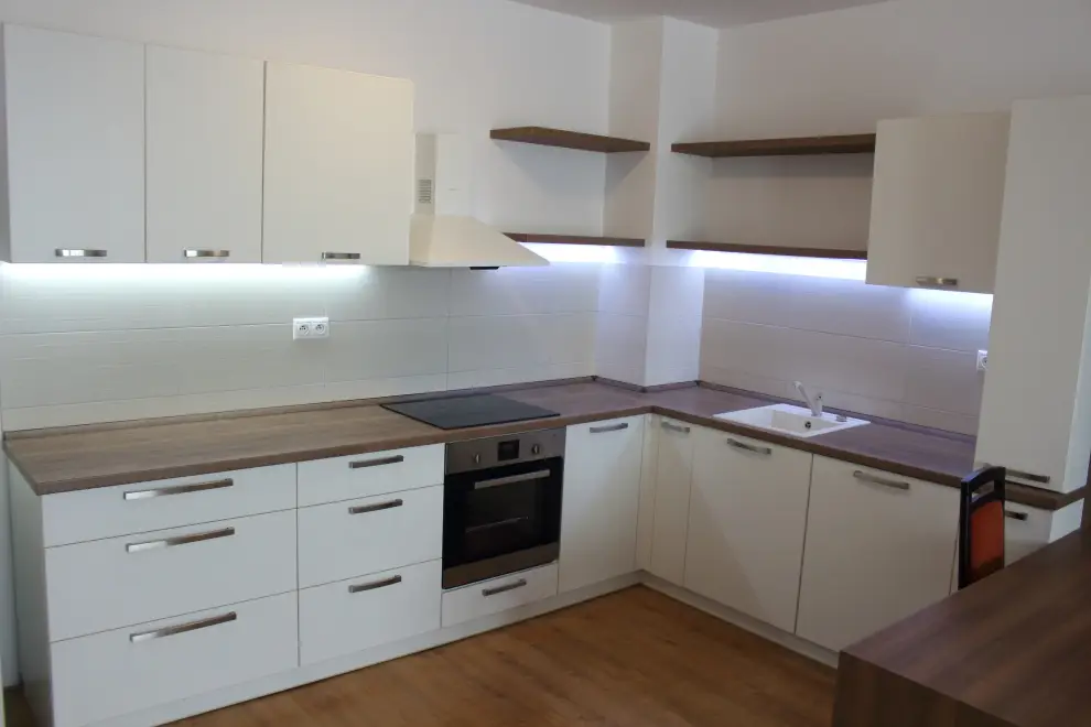 Na predaj 2 izbový byt s terasou v projekte Rezidencie Machnáč, Drotárska cesta – Staré Mesto