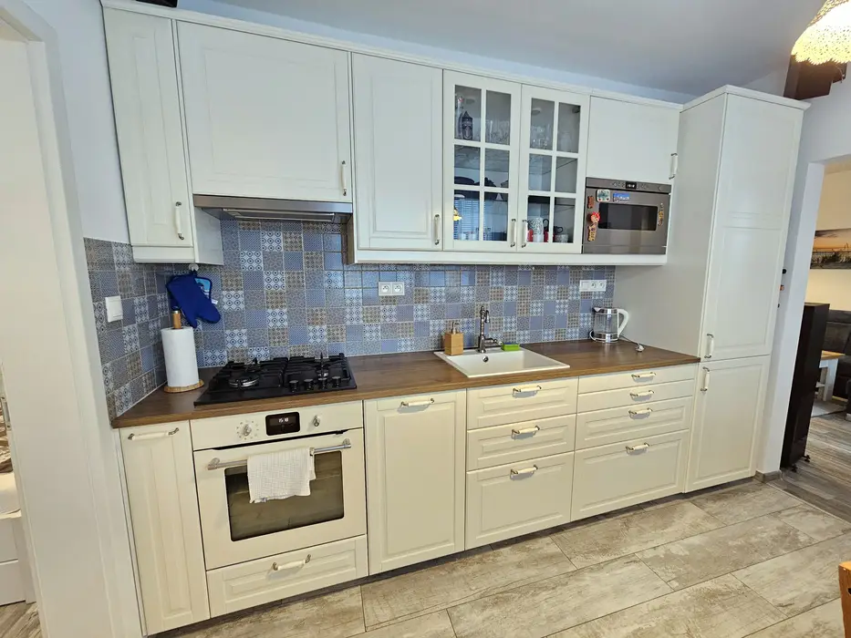 Na predaj 3 izbový byt na Tranovského ulici v Dúbravke