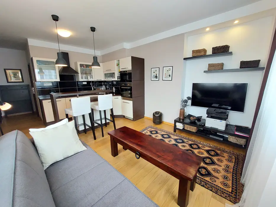 2-izbový byt na Jesenského ulici v Starom Meste – Bratislava