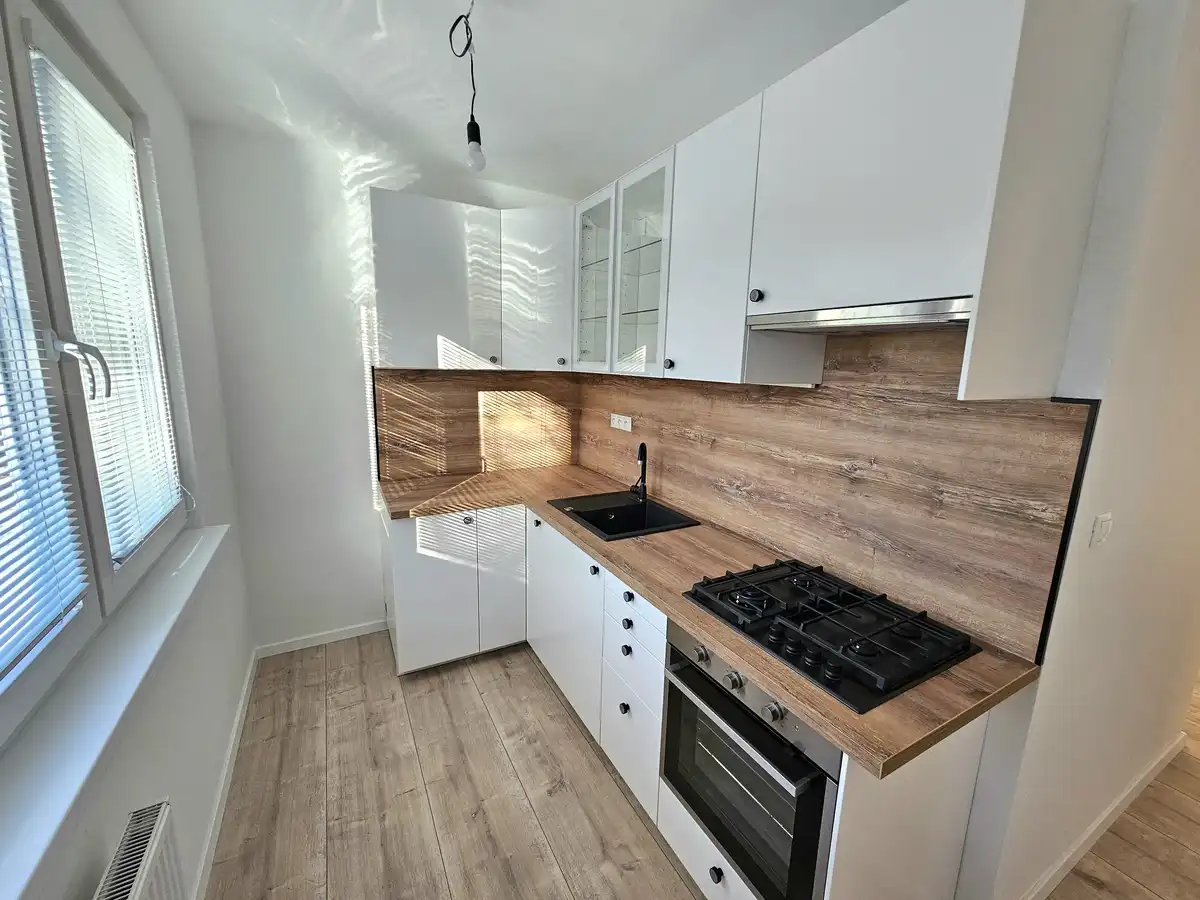 Na predaj 2-izbový byt s balkónom v Dúbravke